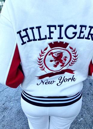 Супер женский костюм бренда tommy hilfiger, теплый флисовый, выполненный в туречевине.