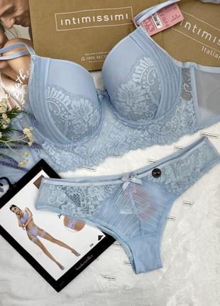 Голубой кружевной комплект белья с чулками hunkemoller