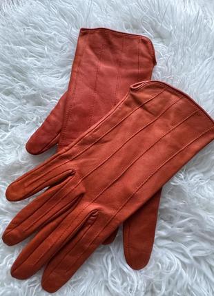 Жіночі шкіряні рукавички коралового кольору agneau