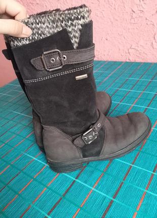 Продаю шапочки на девочку