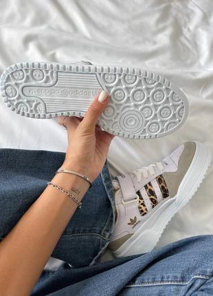 Кроссовки adidas