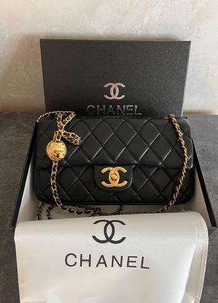 Chanel flap bag black