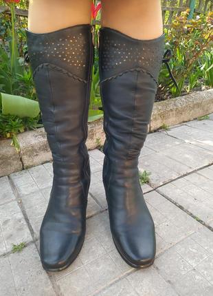 Жіночі шкіряні зимові чоботи на цегейке, середній каблук