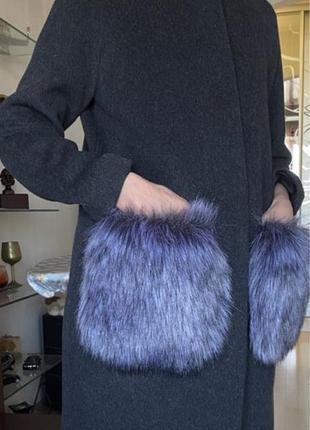 Продам пальто демисезонное.