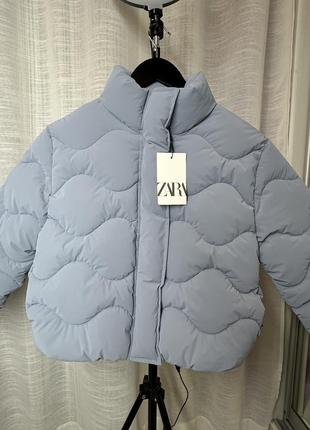 Классная куртка zara