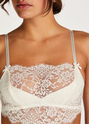 Белый кружевной бралет 70b hunkemoller нитевичка2 фото