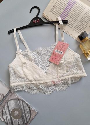 Белый кружевной бралет 70b hunkemoller нитевичка3 фото