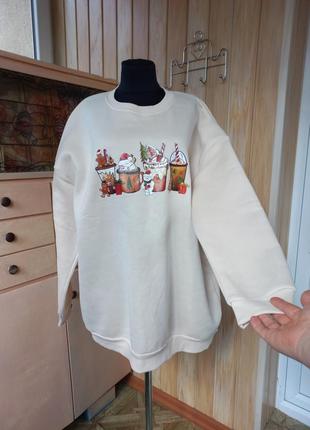 Теплый оверсайз свитшот с зимним вайбом, размер хл