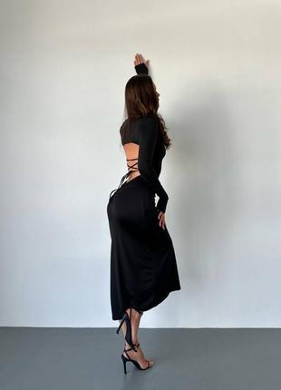 Рлмантичное платье с разрезом на ножке и открытой спинкой три цвета