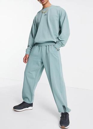 Эксклюзивные стильные джоггеры спортивные штаны оверсайз унисекс puma. новые с этикетками оригинал. размер l, подойдет на xl