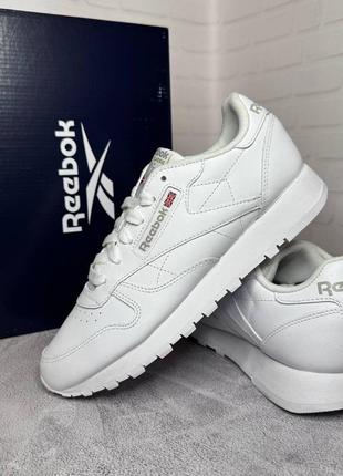 Женские кроссовки reebok