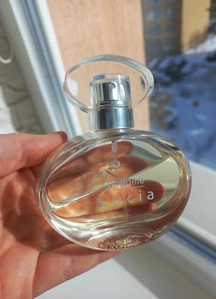 Туалетна вода lucia oriflame