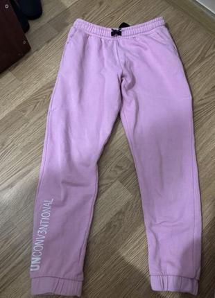 Спортивні штани на дівчинку 14 р , стан нових