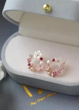 Гарненькі і прекрасні сережки гвоздики з квітами 🌸