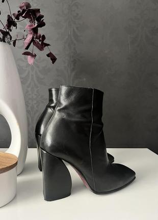 Ботильйони черевики  іспанія