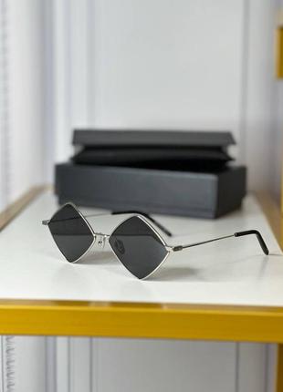 Saint laurent сонцезахисні окуляри