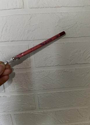 Олівець glambee 111, олівець для губ 111