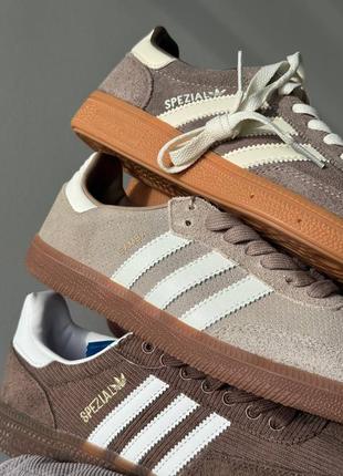 Жіночі кросівки Aop adidas Kids Low-Tops for Kids light brown9 фото