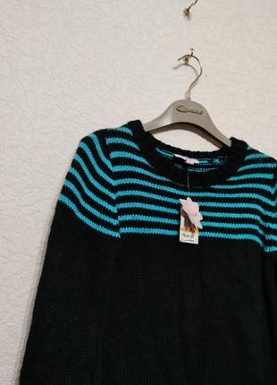 Светр жіночий