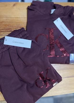 Костюм calvin tements klein