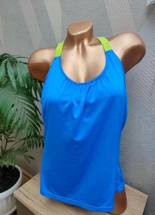 Гарна оригінальна спортивна майка reebok