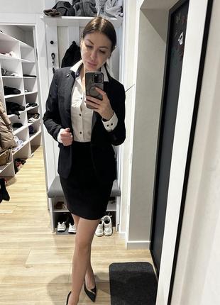Женский костюм