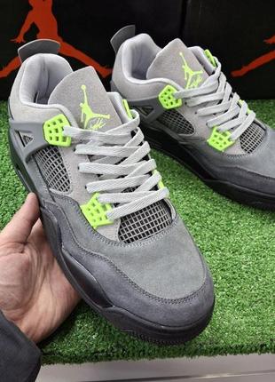 Продам кроссовки jordan 4, размер 44