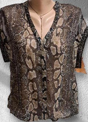 Жіноча буза в зміїний принт