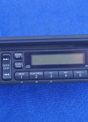 Штатний магнітофон (магнітола,радіо) honda cr-v 2 (39101-s9a-e210-m1)