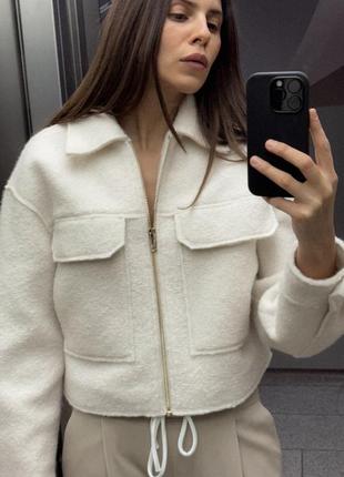 Куртка букле zara
