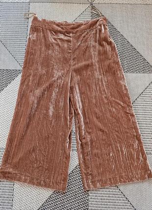 Брюки укороченные бархатные