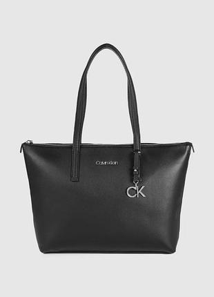 Сумка calvin klein.