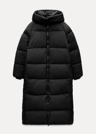 Длинный стеганный теплый пуховик пуффер зимнее пальто zara extra long с карманами и капюшоном