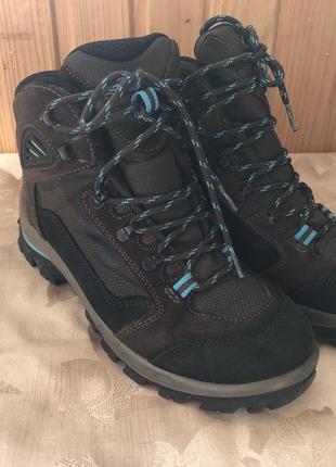 Женские трекинговые ботинки 38