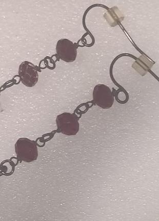 Серьги длинные бижутерия.