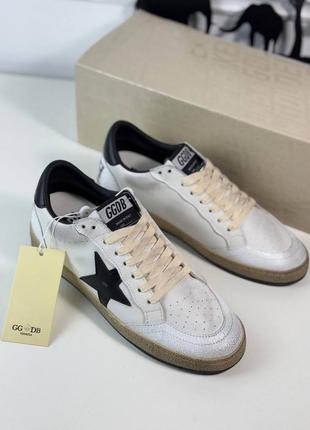 Кеды женские кожаные белые черной звездой