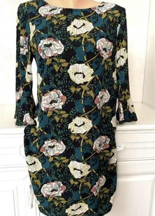 Брендова сукня