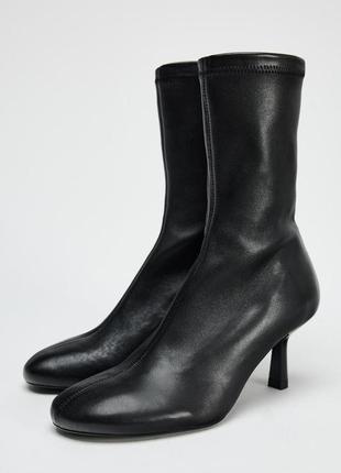 Новые кожаные ботинки ( ботинки, ботильоны) zara 36 р, 37 р, 40 р, 41 р