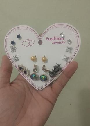 Серьги бижутерия