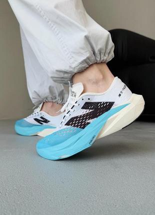 Кроссовки new balance fuelcell supercomp pacer v2 white/light blue