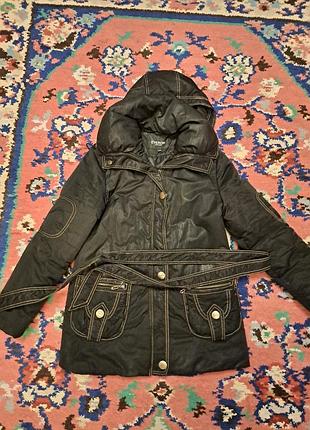 Тепла жіноча куртка