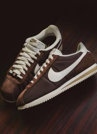 Женские кроссовки nike cortez baroque brown,на весну, коричневые, замшевые