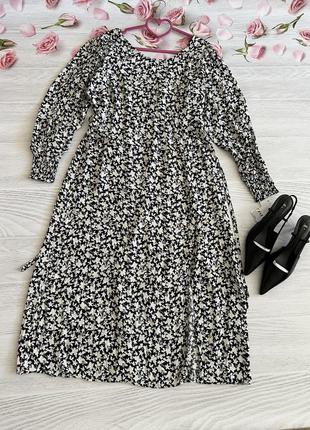 Красивое вискозное платье marks & spencer