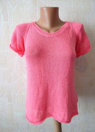 Яскрава трикотажна футболка