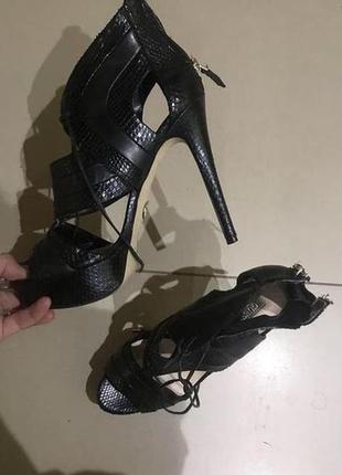 Босоножки босоножки кожаные heels guess стрипы платформа каблук