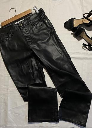 Брюки из эко кожи zara