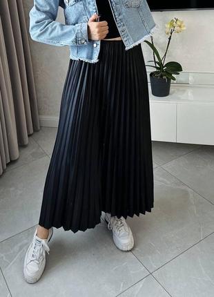 Длинная плиссированная юбка