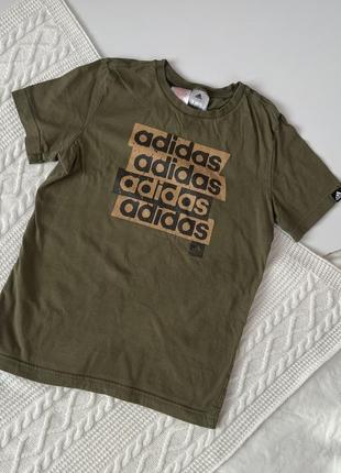 Футболка adidas
