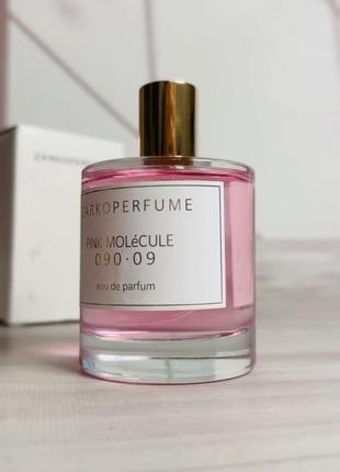 Pink molécule 090.09