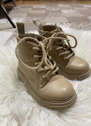 Детские ботинки zara
